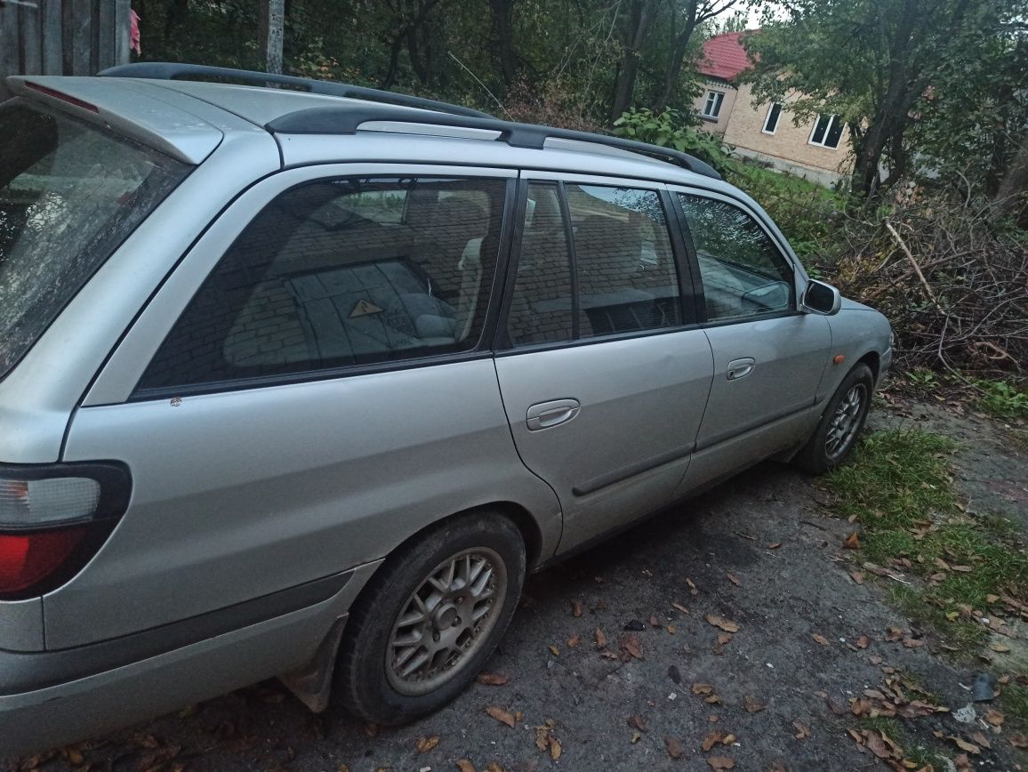 Продам запчастини Mazda 626 gf