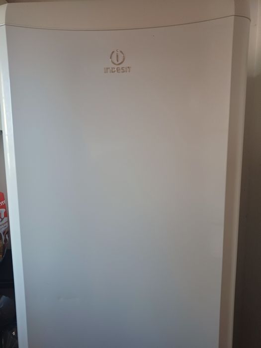 Frigorífico combinado Indesit