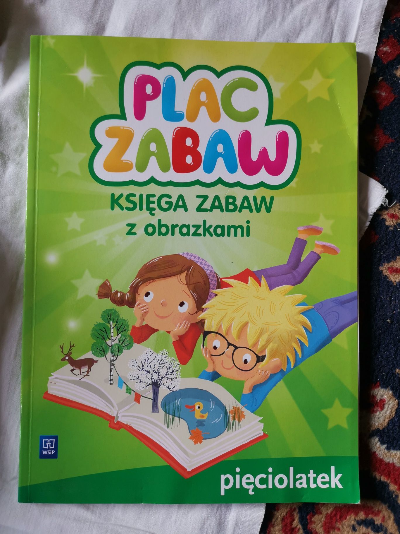 Plac zabaw .Księga zabaw z obrazkami .Pięciolatek.