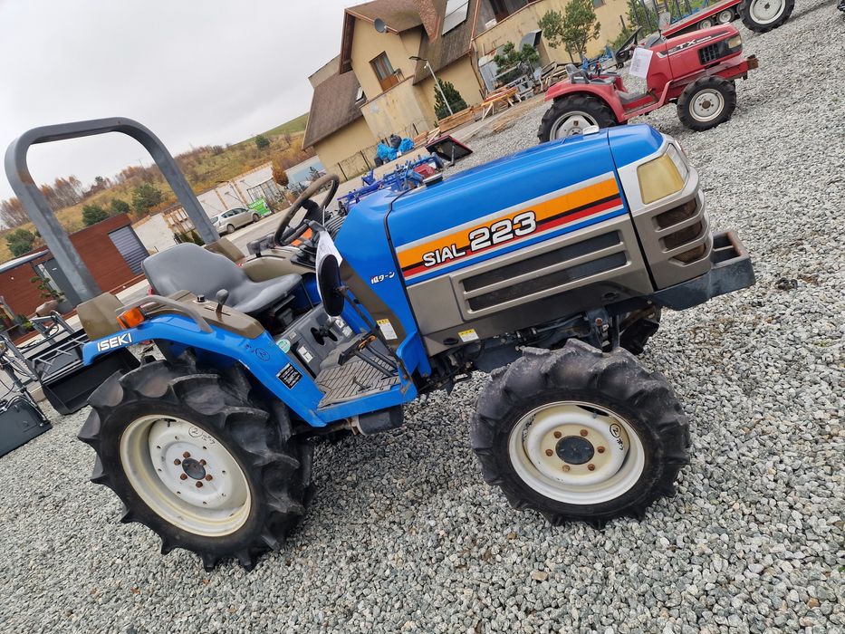 Mini traktorek ogrodniczy,sadowniczy,4x4,japoński,mały traktorek,iseki