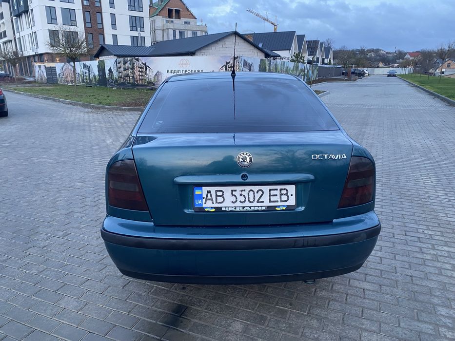 Шкода Октавія тур 1.6 МПІ