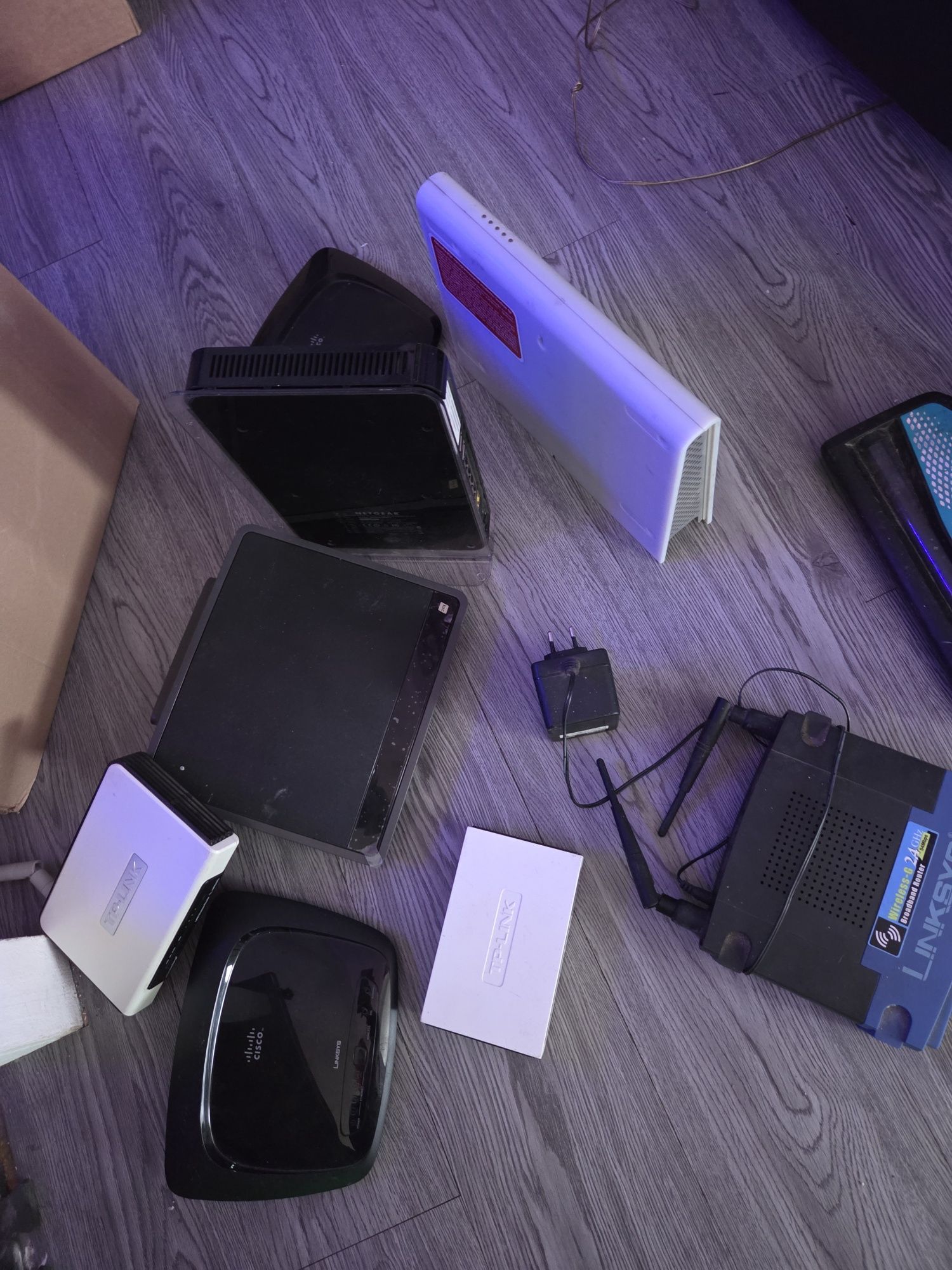 Routery reapeatery  cena za całość live Cisco netgear