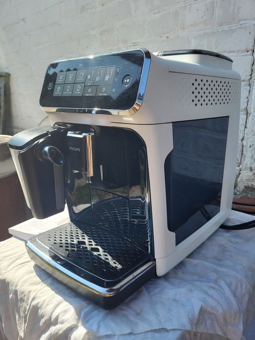 Кавомашина Philips EP 3243/50