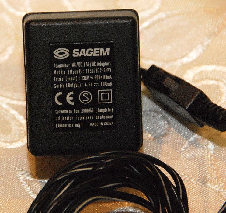 ładowarka Sagem Ac/dc Adapter Netzadapter Netzteil 4 5v 400ma