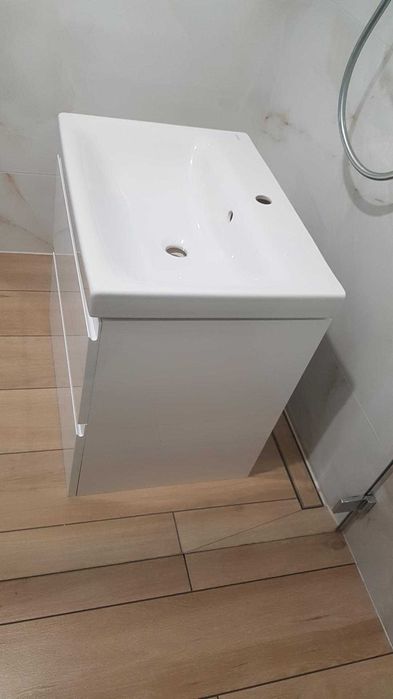 Cersanit szafka oraz umywalka, model Moduo 60 biały.