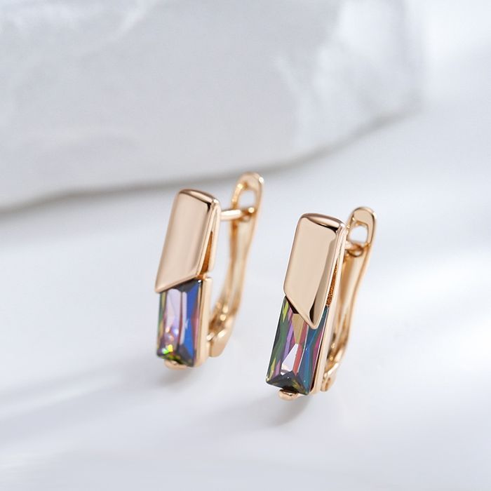 Сережки з цирконом