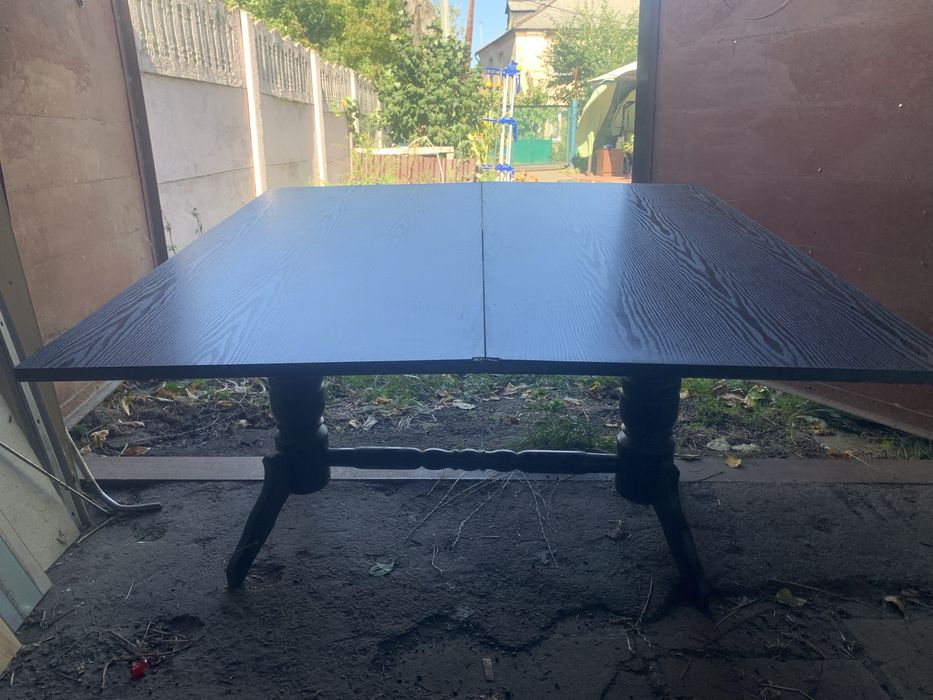 Продаю гарний стіл