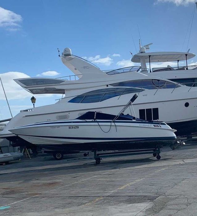 Barco Cobalt Marine 253 | Motor Hp Volvo Penta 5.7 GXi V8