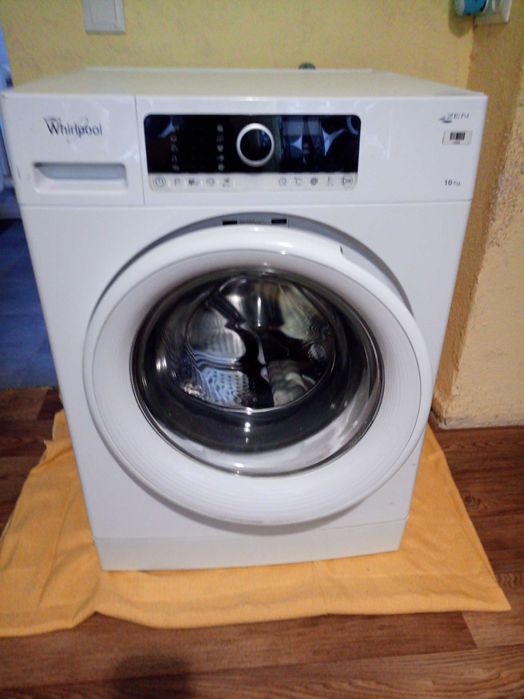 Пральна машина Whirlpool на 10кг