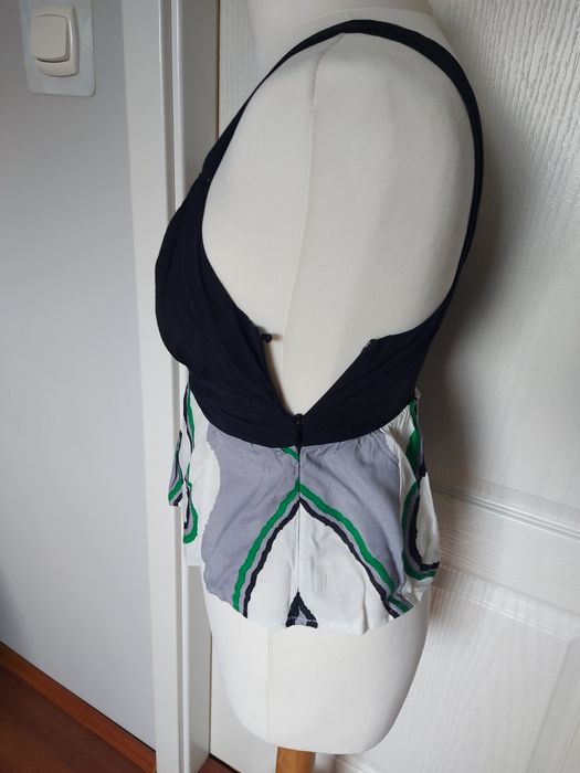 Crop top na ramiączkach