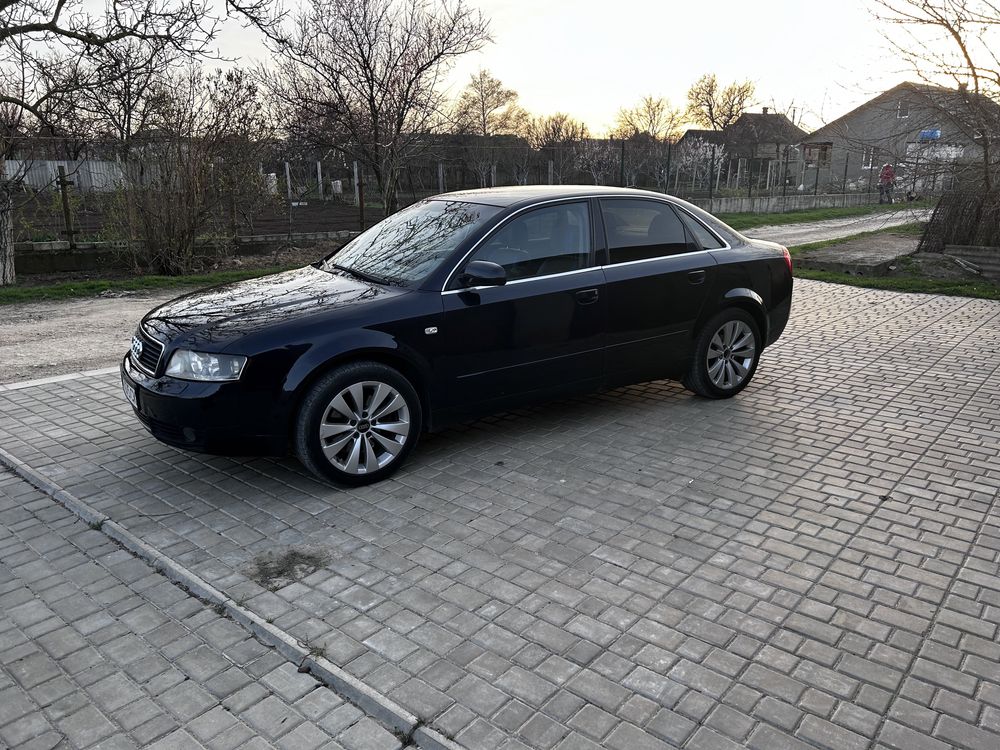 Audi A4  2.5 Дизель , Автомат , quattro