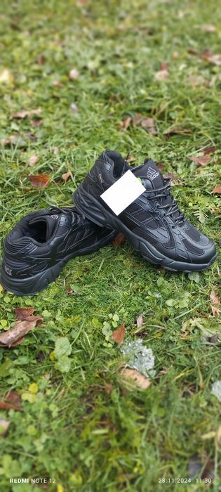 Кросівки зимові чоловічі Adidas Park Savage V4