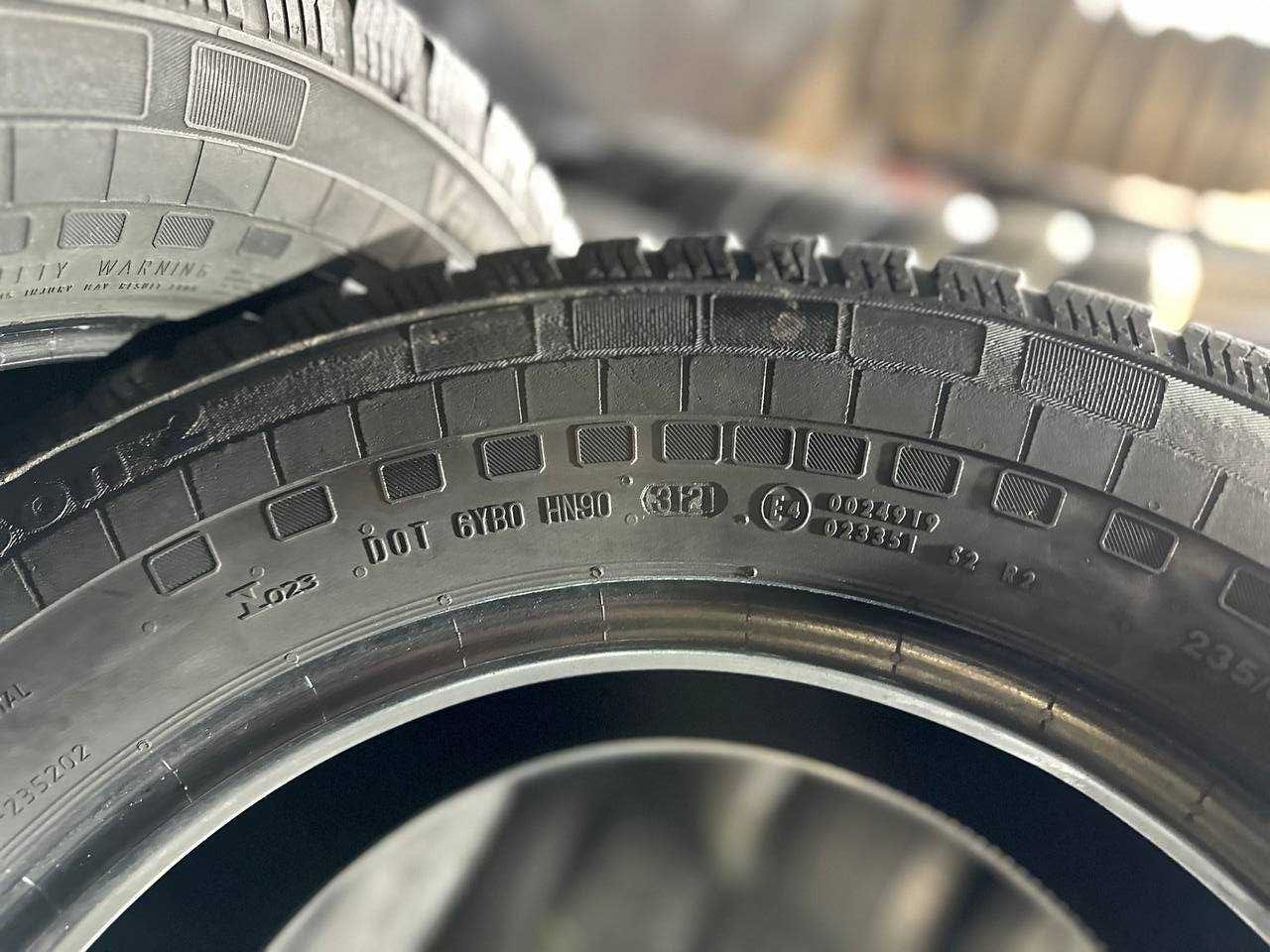 Всесезонні шини 235/65 R16c Continental VancoFourSeason 4шт Slovakia