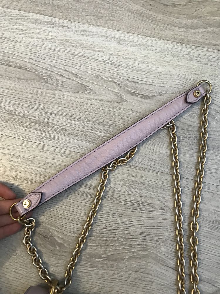 Шкіряна оригінальна сумка крос-боді valentino в трендовому кольорі