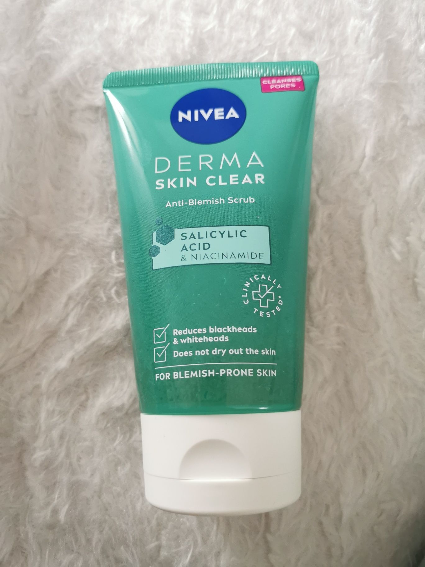 Nivea Derma Skin Clear 150 ml peeling przeciw niedoskonałościom