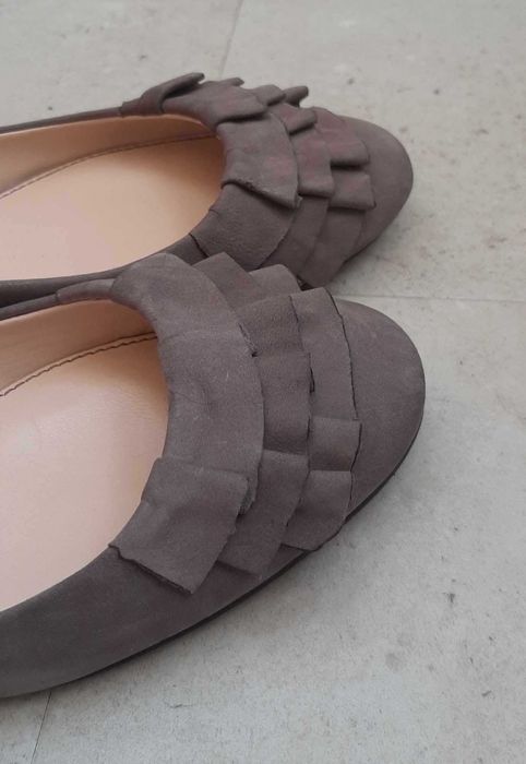 Sabrinas, sapatos rasos cinzentos em pele, Zara