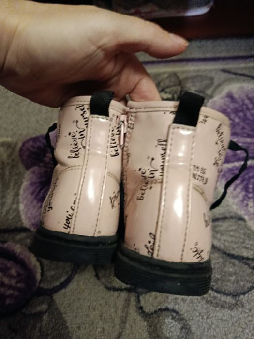 Детские осенние ботинки