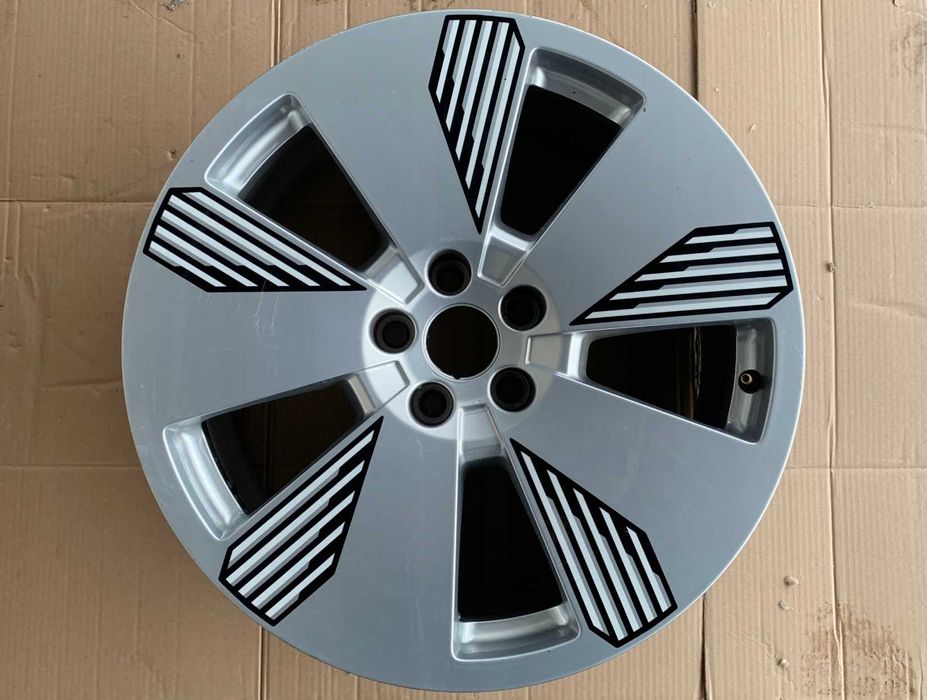 Диски 1шт. Audi E-Tron Q7 Q8 Q5 GT 4KE R19 R20 R21 5X112