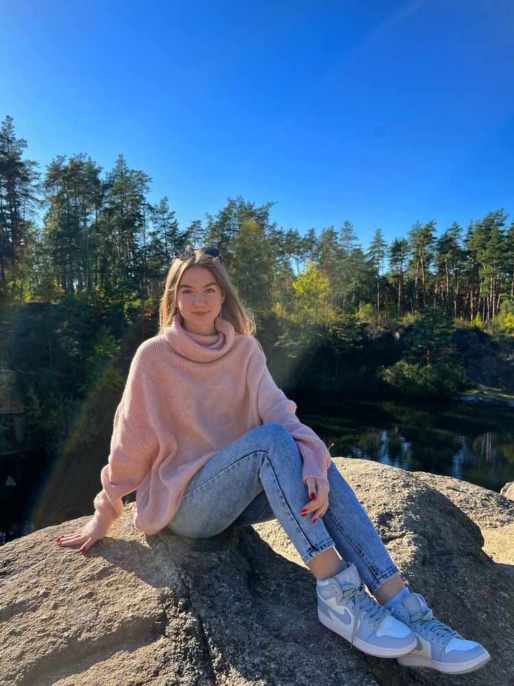 Жіночий рожевий светр oversize теплий