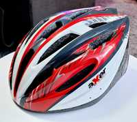 Kask rowerowy Axer 2156 regulowany z daszkiem