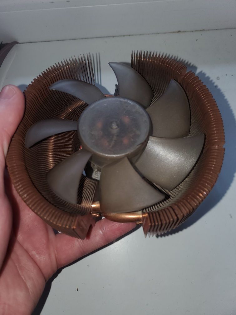 охлаждение для процессора zalman cnps 8700 LED