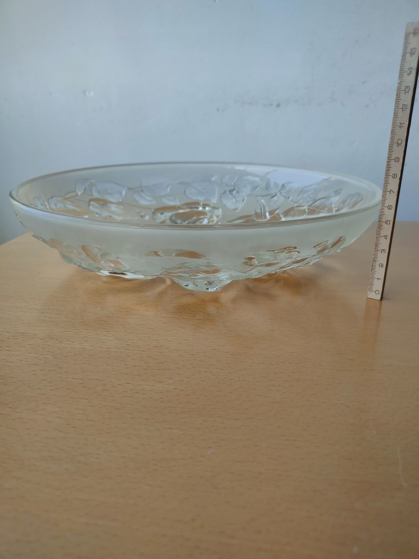Conjunto de taças em vidro.