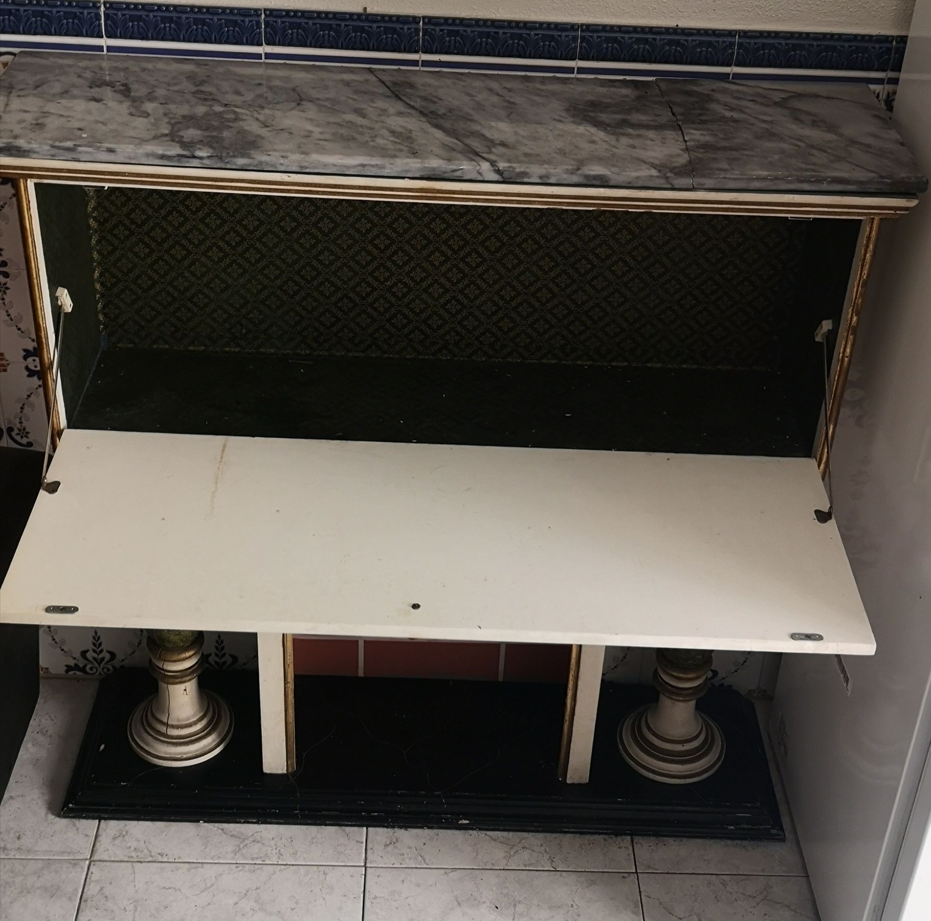 Móvel bar imitação lareira vintage