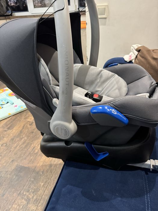 Автокрісло-люлька з базою