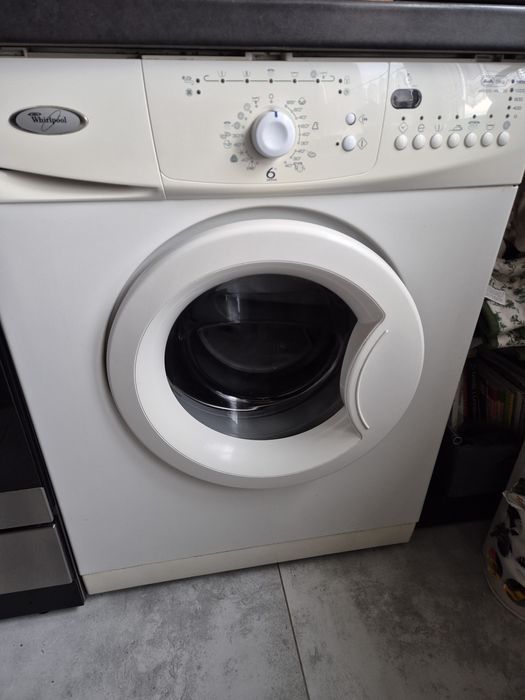 Pralka whirlpool