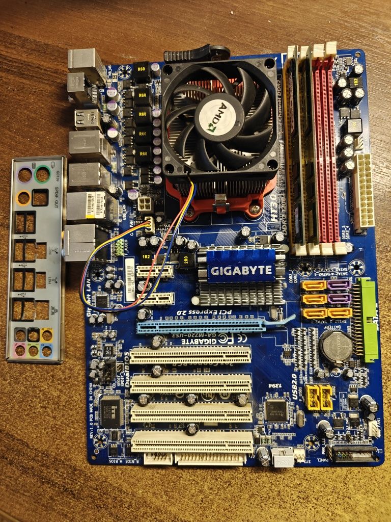Комплект amd athlon II x3 440+ga-m720-us3+8gb ddr2