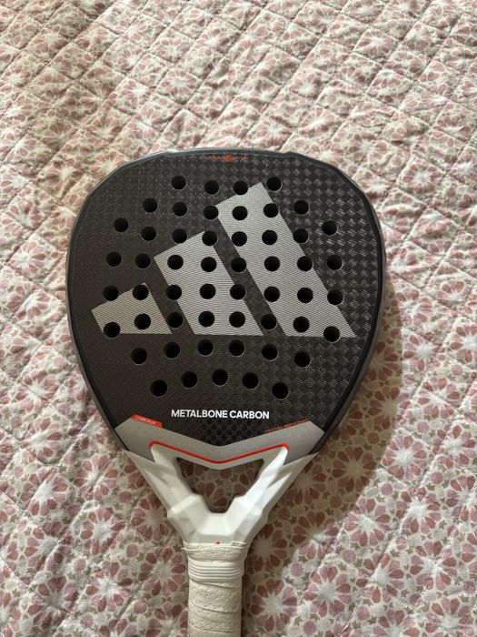 Adidas metalbone carbon 2025