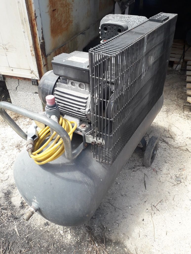 Compressor a AR 11 bares