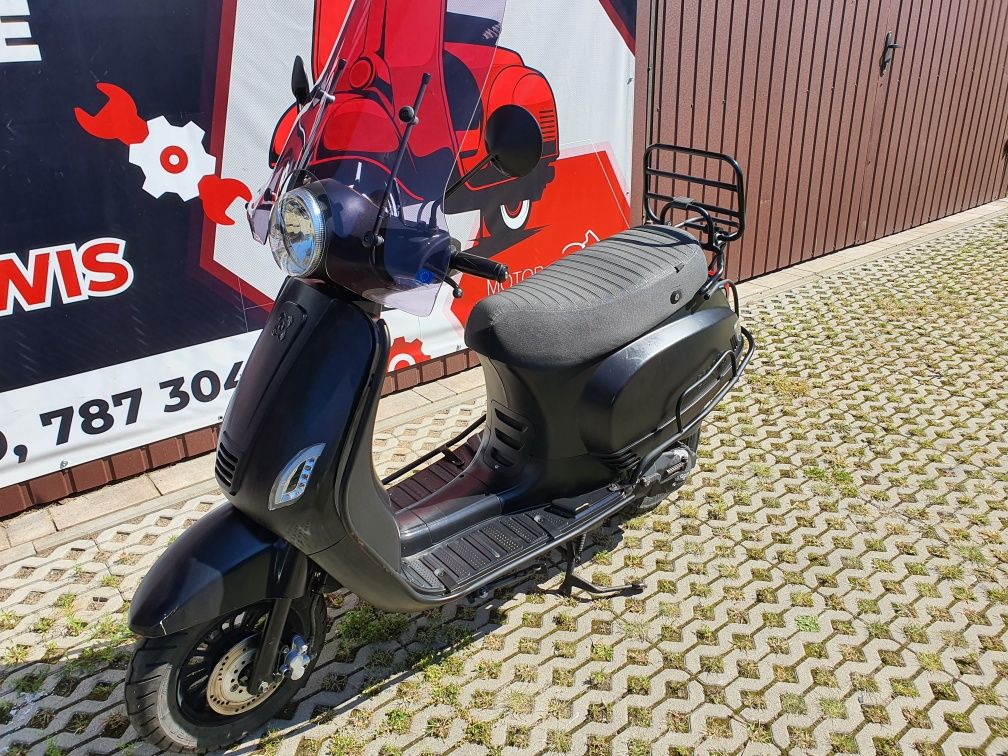 Skuter AGM VESPA RETRO 50 4T w bardzo dobrym stanie TRANSPORT RATY