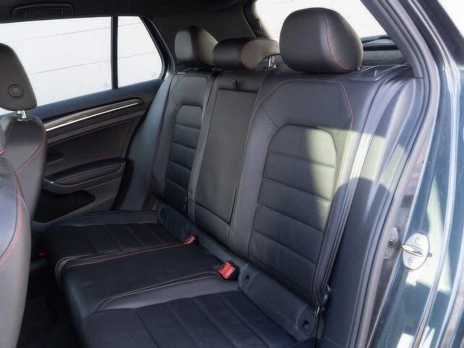 Volkswagen Golf GTI Autobahn      2015