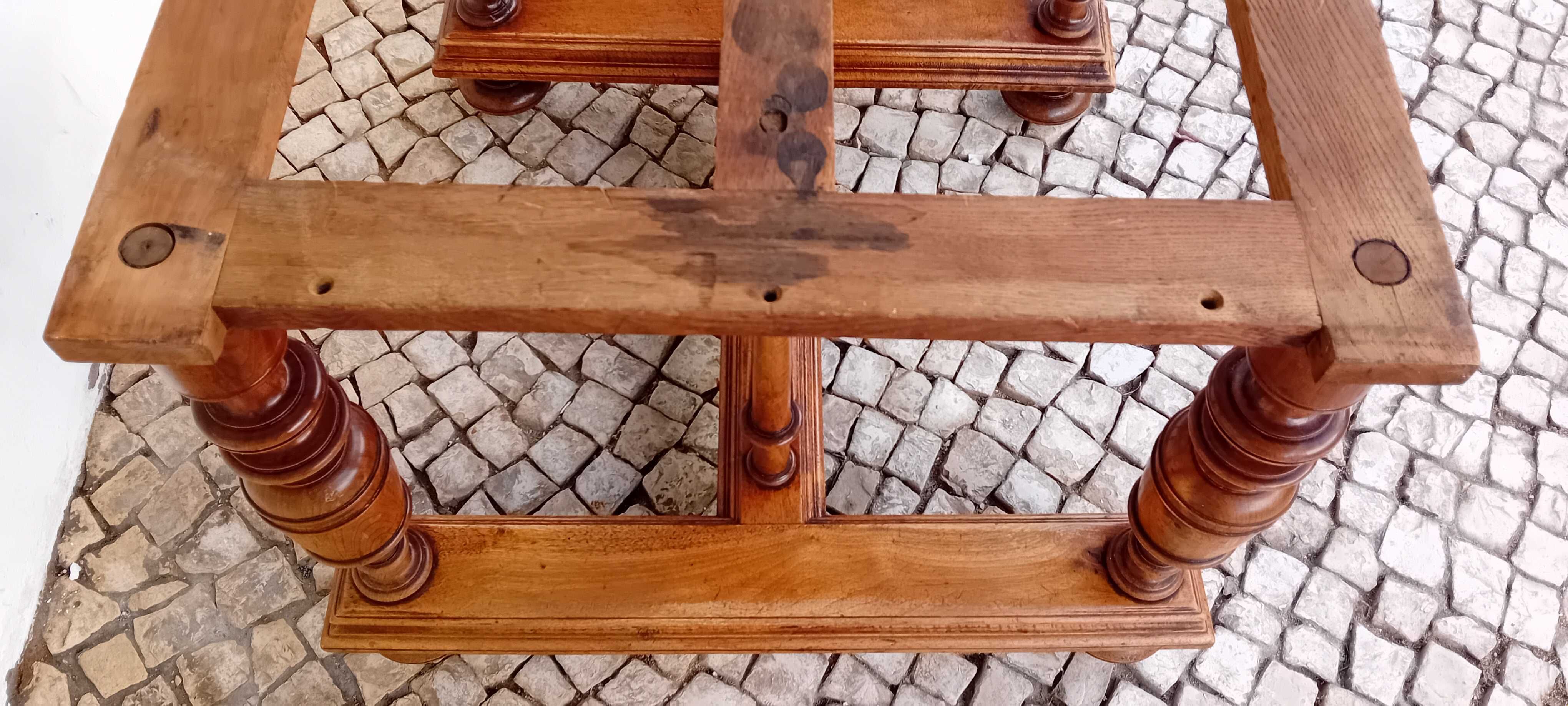 Estrutura de Mesa de Madeira Nobre 80 x 80 x 74 cm