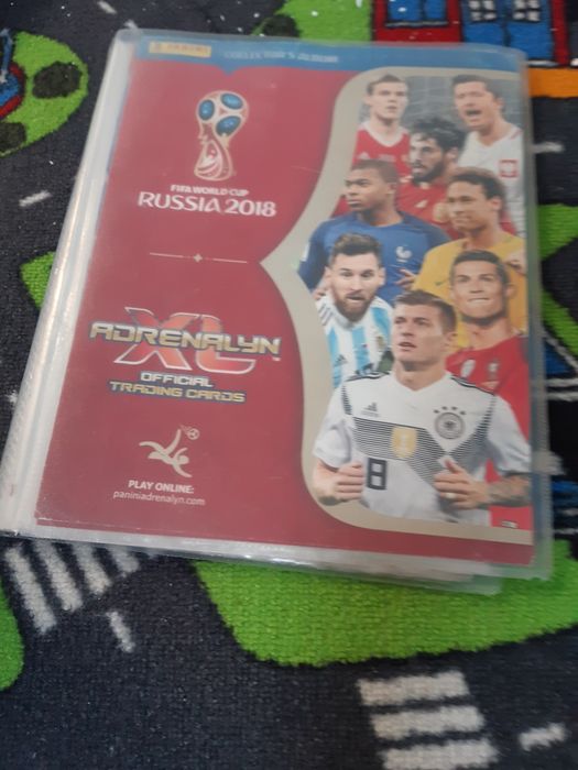 Karty kolekcjonerskie wiele rodzai Ok 70 sztuk