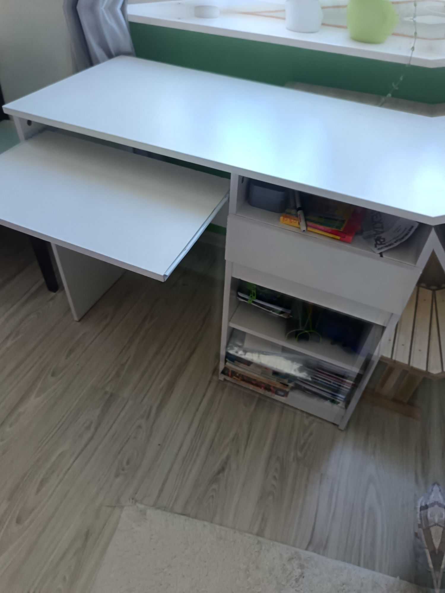 biurko szkolne dla dzieci białe