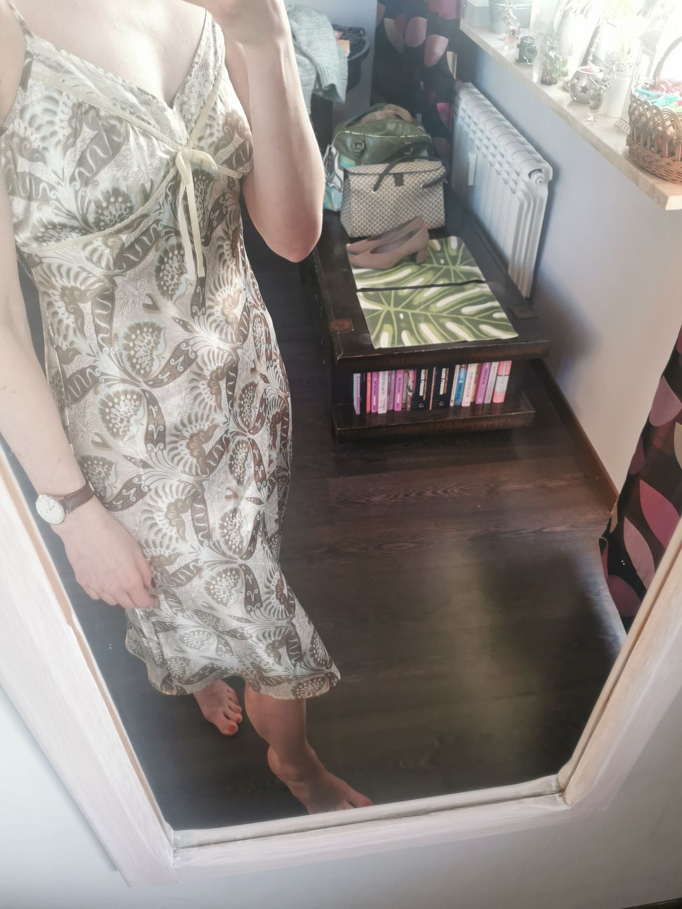 bieliźniana sukienka w stylu TOS