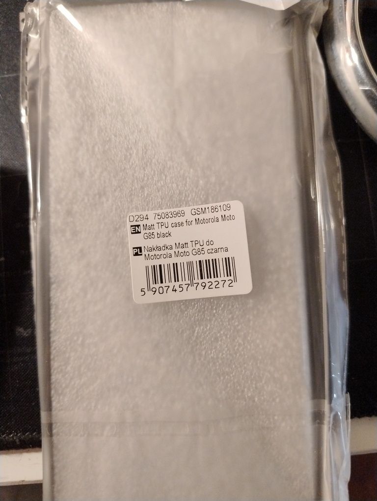 Etui czarne Motorola G85