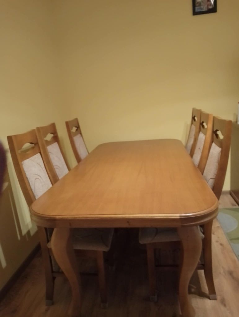 Stół dębowy z kompletem 6 krzeseł
