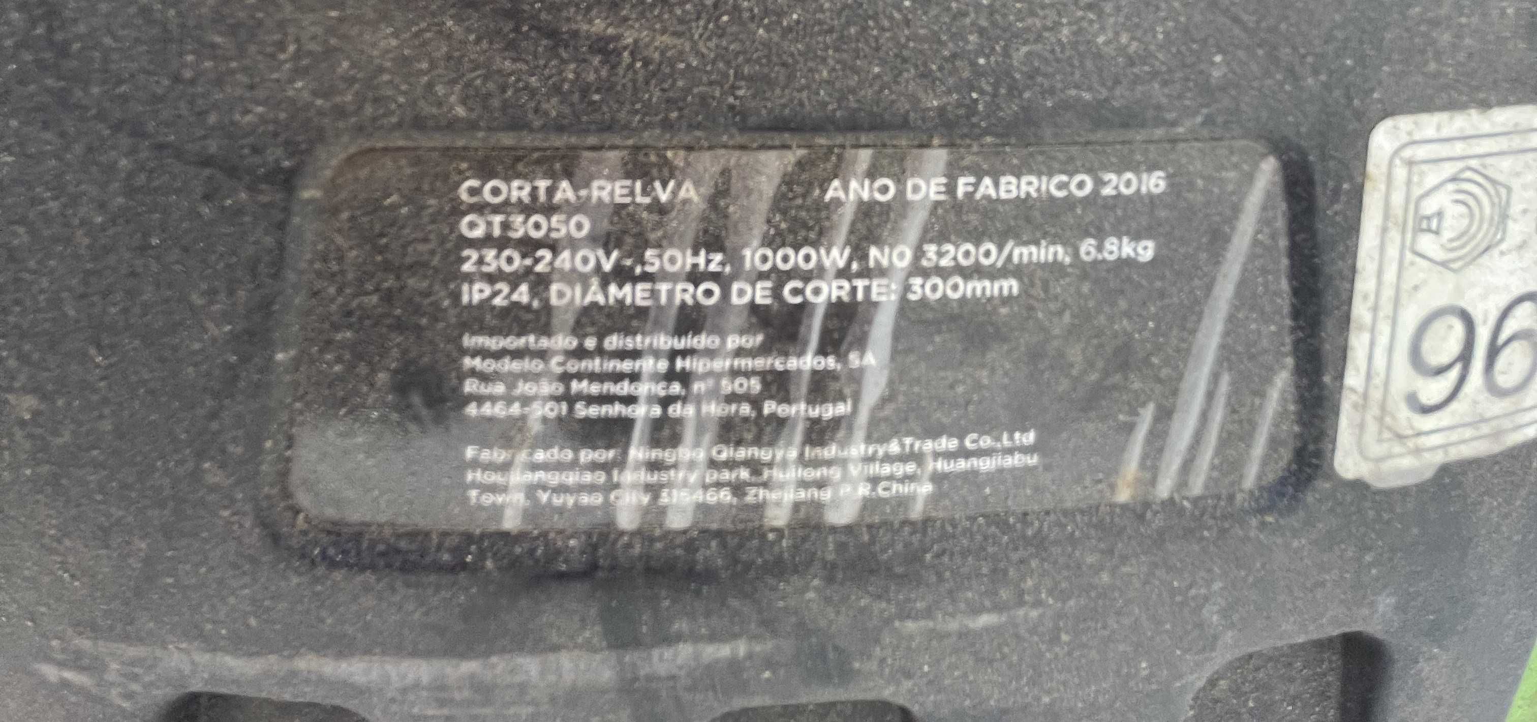 Máquina de Cortar Relva