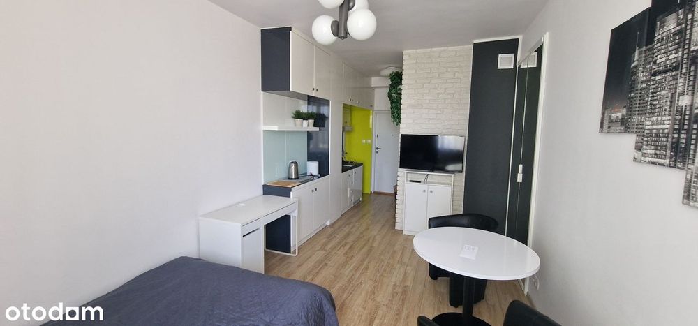 KAWALERKA -Aleja Wyzwolenia Plac Zbawiciela - metro Politechnika