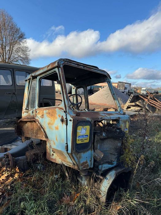 Кабіна МТЗ-80 коробка та міст