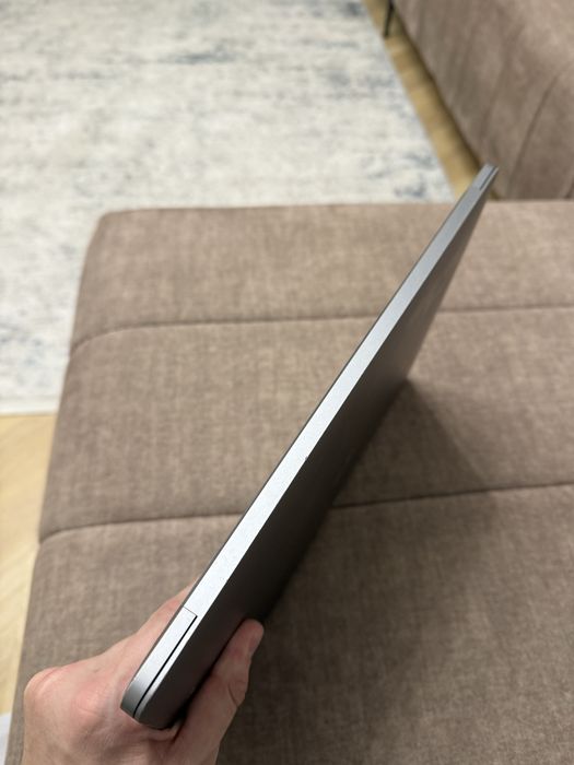 MacBook Pro 2017 15 i7 2.8/ 16GB /512 GB/ Touch Bar / 94% АКБ