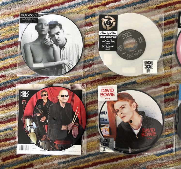 Bowie , Morrissey , Holy Holy picture discs