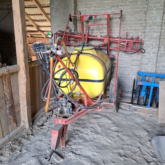 Opryskiwacz 1200l lance 12m