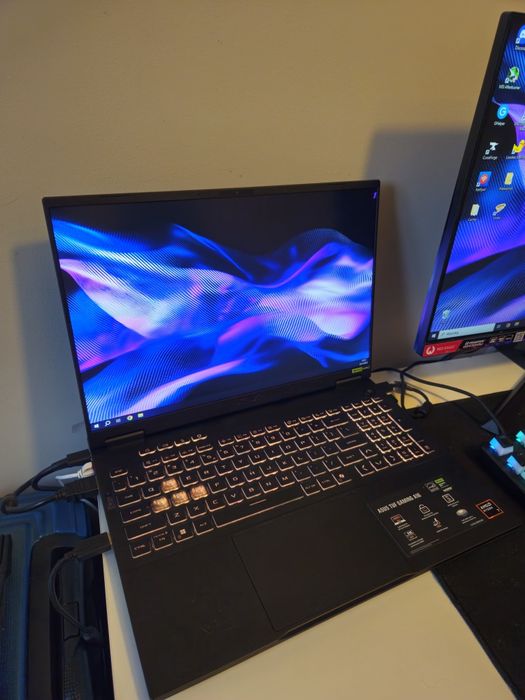 Sprzedam/Zamienie ASUS TUF A16 2025 R7 260/RTX5050/16GB