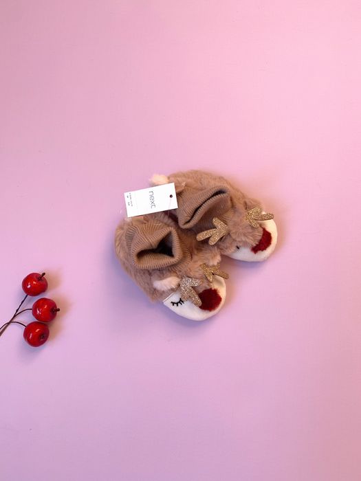 Плюшеві пінетки від Next