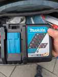 Ladowarka Makita DC18RC