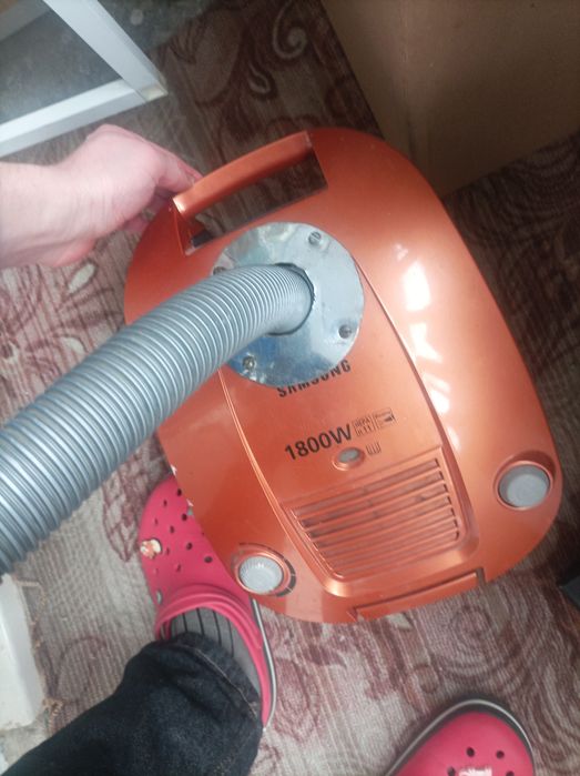 Пилосос Samsung 1800w бу